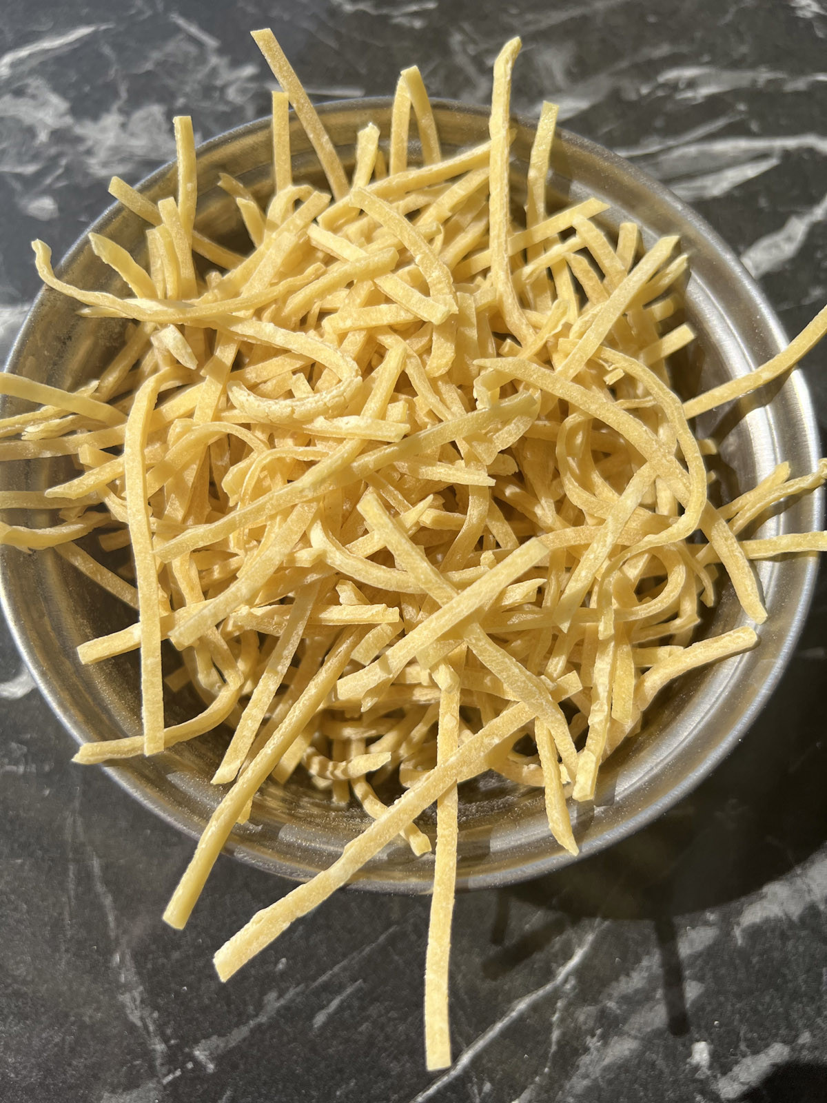 KÖY TİPİ ERİŞTE